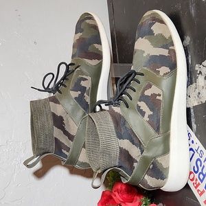 ALDO Mcfayden camo Sock Sneaker 10